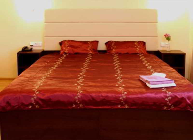 Unique Hotel 4*